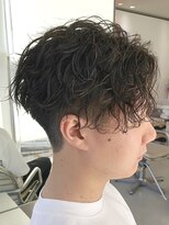 デプト(DEPT.)&nbsp;ツイストスパイラル縦落ちパーマ波打ちパーマセンターパート佐賀