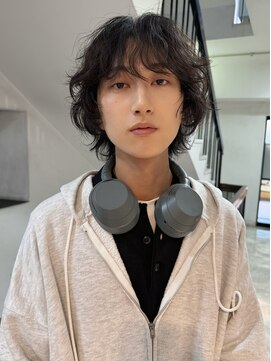 アクシス ナゴヤ(AXIS NAGOYA) 北野MEN’S/リバースセンターパート/ニュアンスパーマ/名駅