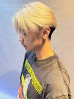 ノッポサン(Noppo3)&nbsp;ブリーチ ホワイトカラー ハイトーン ショートマッシュ 20代