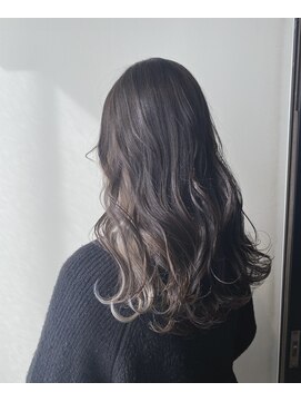 ルクスバイアフィナー(Luxo by Afinar) 【町田】ダークグレージュ×インナーホワイトベージュ