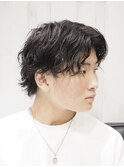 センターパートウルフ/メンズスパイラルパーマ