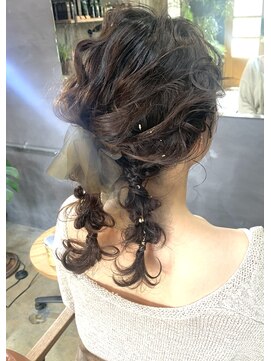 リマイロ(limailo) 20代30代ふんわり大人可愛いヘアアレンジ