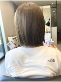 ブリーチなし ハイトーンカラー♪ アッシュベージュショート