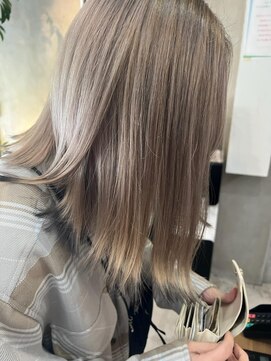 ルフレ 新宿本店2nd(Reflet) デザインカラー