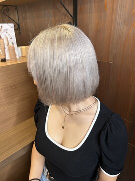 クラン バイ ナチュラル(clan by Natural) ホワイトカラー＊髪質改善＊ハイトーンカラー