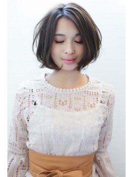 シック(Chic) フェザーバングうる艶髪抜け感ヘア アンニュイヘアセシルカット