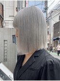 ダブルカラーミルクティーベージュカラーショートボブブリーチ