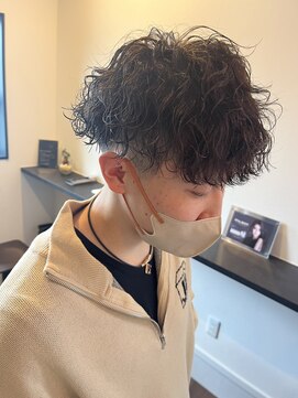 ヴェルデ(VERDE) 波巻きスパイラルパーマ