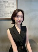 前髪立ち上げセンターパート外ハネくびれ波ウェーブボブ