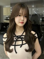 ジーナ 福岡天神(Zina)&nbsp;韓国風／レイヤーカット／顔周りカット