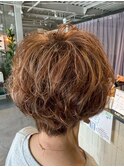 【ふんわり×動き】くせ毛風エアリーショートハイライトカラー