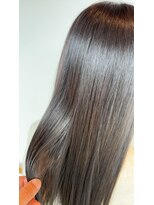 レオ 幸手(Leo)&nbsp;20代髪質改善カラーブリーチなし冬カラー透明感アッシュオリーブ