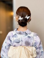 コマリ(comari)&nbsp;シンプルシニヨン