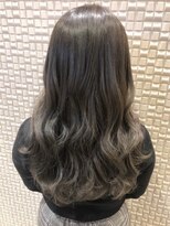 オリーブスバイネオリーブ(Olive's by neolive)&nbsp;【新宿 Olive’s by neolive】グレーカーキ