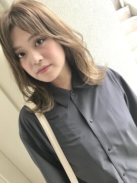 ヘアーデザイン シュシュ(hair design Chou Chou by Yone) ミルキーベージュ&レイヤースタイル♪