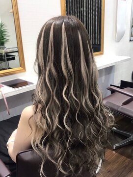 ディバイス(Device) 【Device心斎橋】カラーエクステ