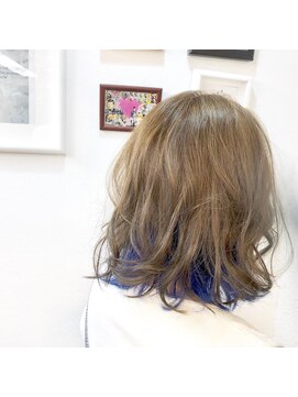ヘアースタジオ ハーフバック 高尾店(HAIR STUDIO HALF BACKS×１/2) インナーカラーロブ