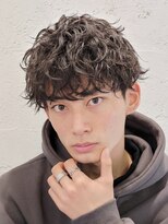 フィフス 原宿(fifth)&nbsp;波巻きツイストスパイラルパーマ無造作束感マッシュツーブロック