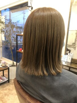 オルオル(OluOlu) 美髪ミディアムヘア〔八戸・田向〕