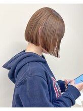 yoke bob<カットラインを繊細に>