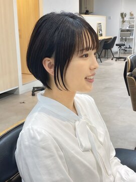 トト 船橋店(toto.) ☆ショートボブルフ小顔ワンレン黒髪ネビージュ秋色[船橋/津田沼