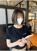 オリーブグレージュ