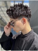 ショート　ニュアンスパーマ　アップバング　ビジネスパーソン