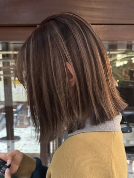 スリー(three) ハイライトボブ