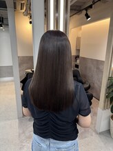 <ブリーチ毛に対応>髪の状態を分析して縮毛矯正[福岡/博多/半個室/髪質改善/縮毛矯正/白髪染め/白髪ぼかし]