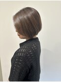 ヘーゼルグレージュ×ナチュラルブラウン×ボブ20代30代40代50代