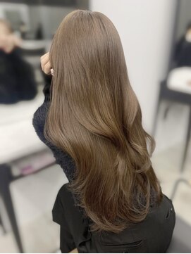 フォンズ(FONS) 透明感ショコラグレージュカラー/寒色カラー/艶カラー/表参道