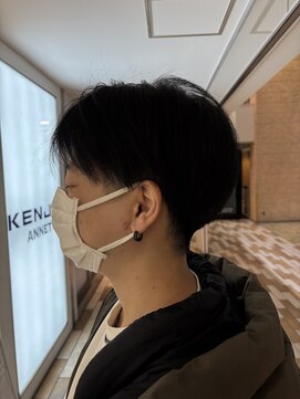 ケンジ 平塚 アネッタ(KENJE annetta) 刈り上げマッシュショート