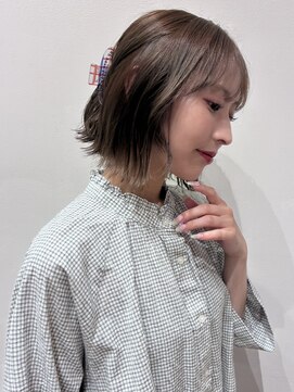 バイオレット ナゴヤ(Violet Nagoya) 透明感のあるオリーブベージュカラー♪ME-34