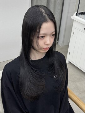 レヴィア(REVIA) レイヤーカット髪質改善トリートメント前髪カット