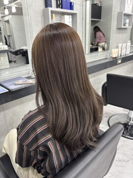 エンディアリング 東銀座(Endearing) レイヤーカット顔まわりストレートロングレイヤー