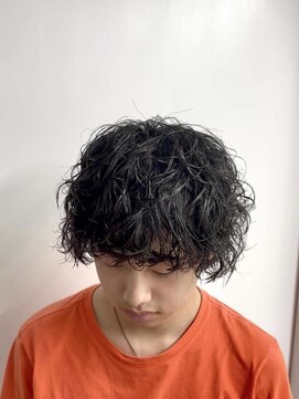 テンション(tension) メンズカット波巻ツイストスパイラルパーマ札幌大通バスセンター