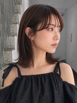 トリッカ シブヤ(TRICCA SHIBUYA)&nbsp;鎖骨ミディアム/外ハネレイヤー/ナチュラルブラウン