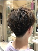 刈り上げショート／マッシュ／ツーブロック／束感/波巻き