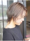 クリーミーベージュ ショートウルフスタイル