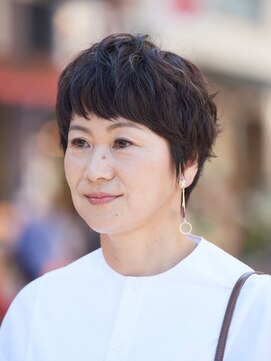 えがお美容室 【えがお美容室】40代50代に人気◎ベージュハイライトショート