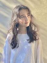 メゾンドイギー(MAISON de IGGY)&nbsp;センターパートふわふわロング#美髪#大人かわいい#こなれミディ