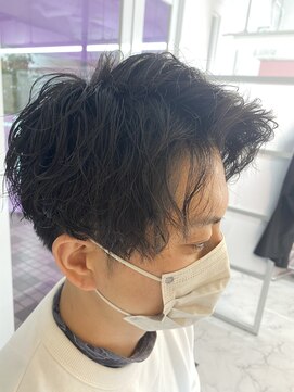 ビンナ(BINNA) スタイリングいらずのゆるスパイラルパーマ