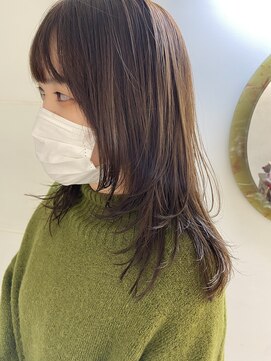 インビテーション(invitation) ロングレイヤー・顔まわりレイヤー・オリーブベージュ