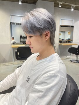 エイト 横浜店(EIGHT) ホワイトシルバー