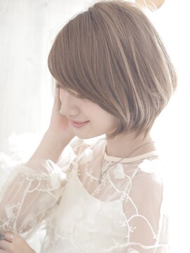 コーエン(cowen) 大人かわいい愛されショート美髪ボブ白髪ぼかしグレージュ高円寺