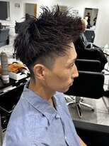 ヒュイル バイ ニアウ(Hwyl by Niau)&nbsp;メンズマッシュパーマニュアンスパーマスパイラルパーマ刈り上げ