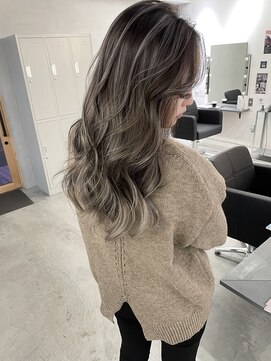 キング 高槻(K!ng) 縮毛矯正髪質改善ハイライトレイヤーカット高槻美容室エクステ