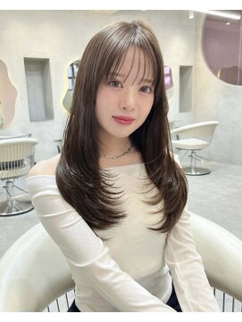 グロー 大宮(GLROW) □ 韓国大宮顔周りレイヤーカットハッシュカットワンホンヘア