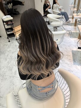 ロンドルピナス 小倉(Lond Lupinus) ブルーブラック/ワイドバング/美髪のススメ/外ハネボブ/髪質改善