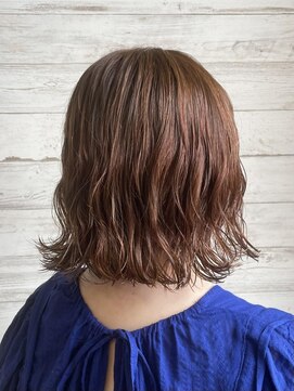 エム インターナショナル 白岡 キュート(EMU international CUTE) ふんわり柔らか♪外ハネウェーブボブ